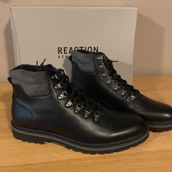 New Kenneth Cole black leather chukka - Picture 3 of 8